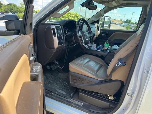 Photo of 2019 White Frost Tri-Coat GMC Sierra 2500