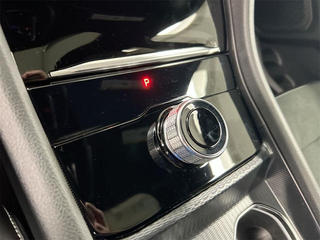 Photo of 2025 Diamond Black Jeep Grand Cherokee L