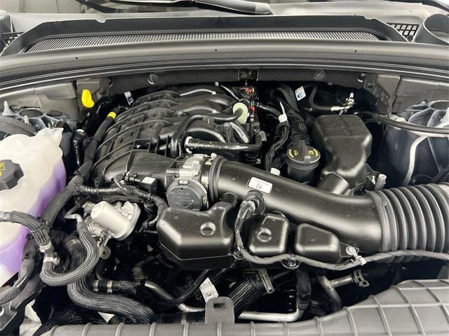Photo of 2025 Diamond Black Jeep Grand Cherokee L