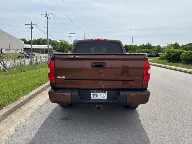 Photo of 2015 Sunset Bronze Mica Toyota Tundra