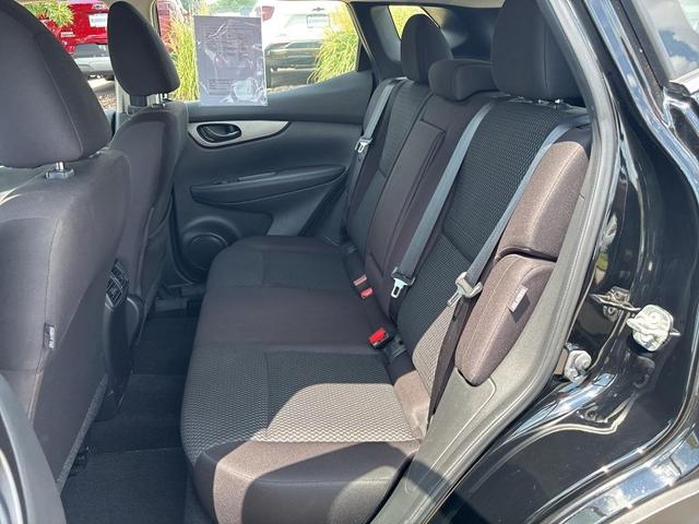 Photo of 2021 Magnetic Black Nissan Rogue Sport