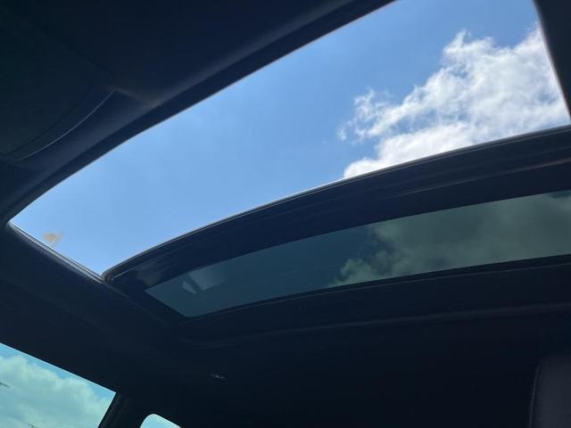 Photo of 2022 Granite Crystal Clearcoat Metallic Dodge Challenger