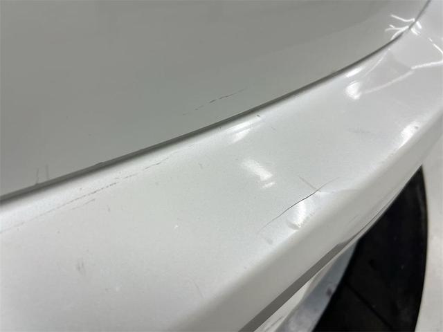 Photo of 2008 Blizzard Pearl Toyota Avalon