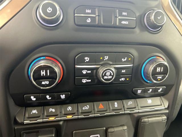 Photo of 2019 Iridescent Pearl Tricoat Chevrolet Silverado 1500