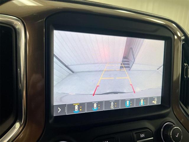 Photo of 2019 Iridescent Pearl Tricoat Chevrolet Silverado 1500