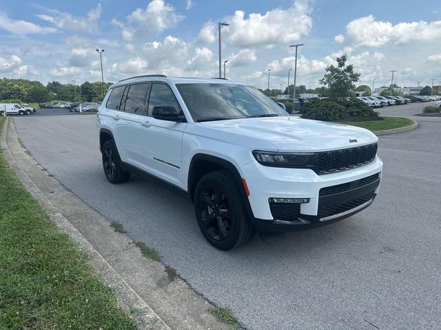 Photo of 2024 Bright White Clearcoat Jeep Grand Cherokee L