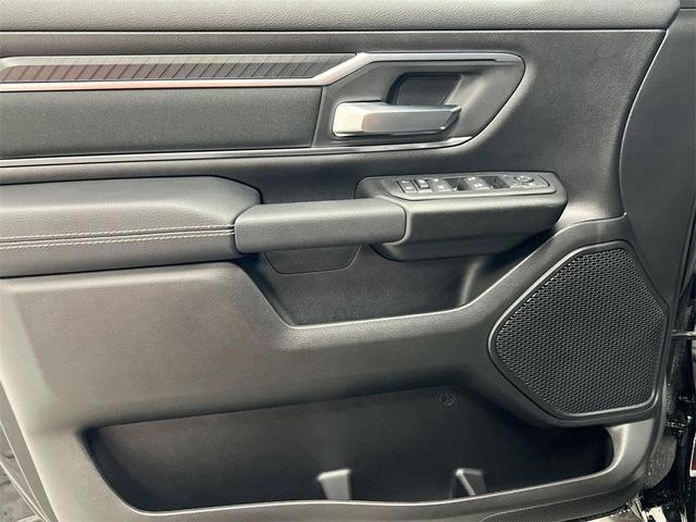 Photo of 2025 Diamond Black RAM 1500