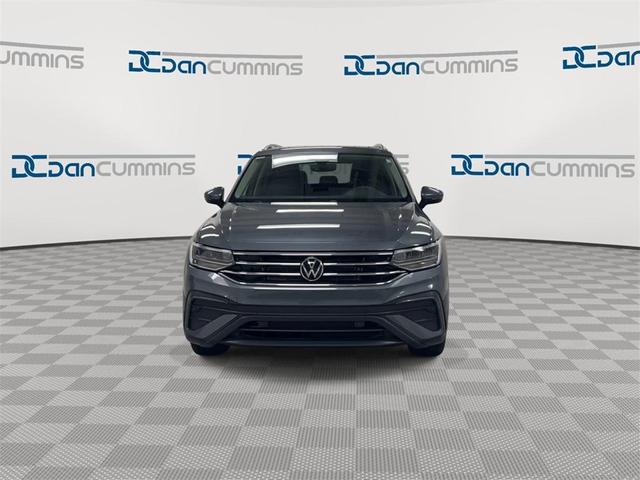 Photo of 2022 Platinum Gray Metallic Volkswagen Tiguan