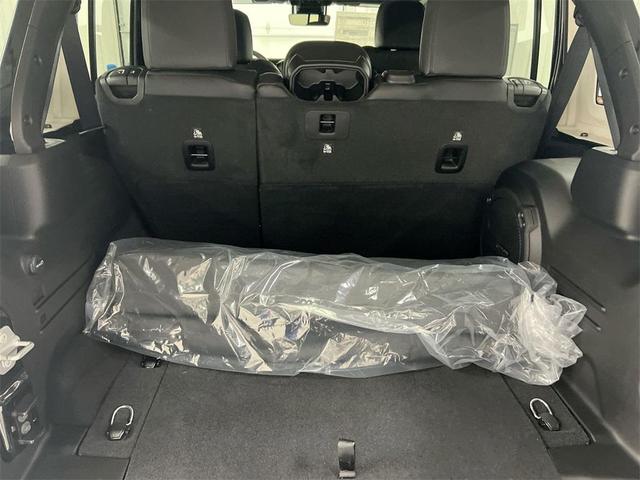 Photo of 2025 Black Clearcoat Jeep Wrangler