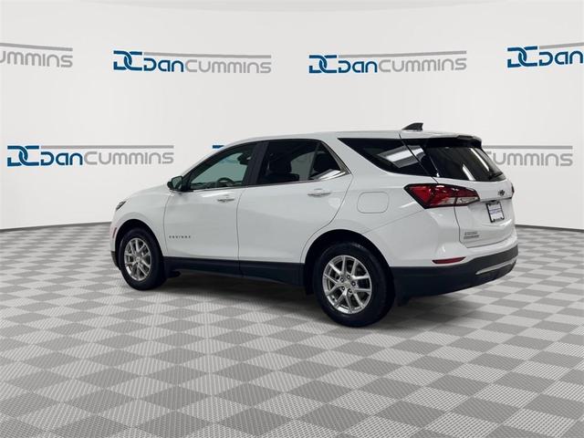 Photo of 2023 Summit White Chevrolet Equinox