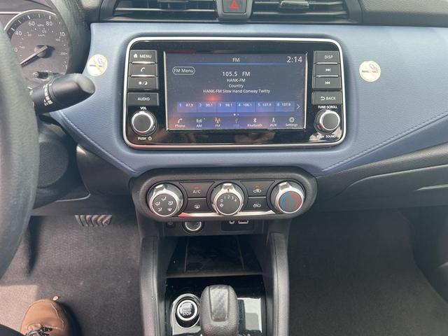 Photo of 2023 Brilliant Silver Metallic Nissan Versa