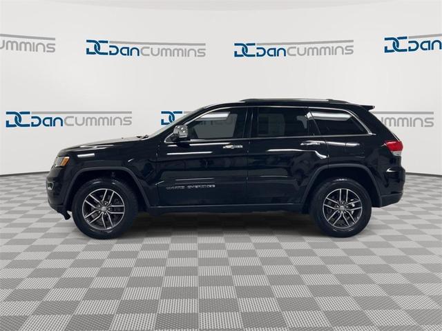 Photo of 2018 Diamond Black Jeep Grand Cherokee