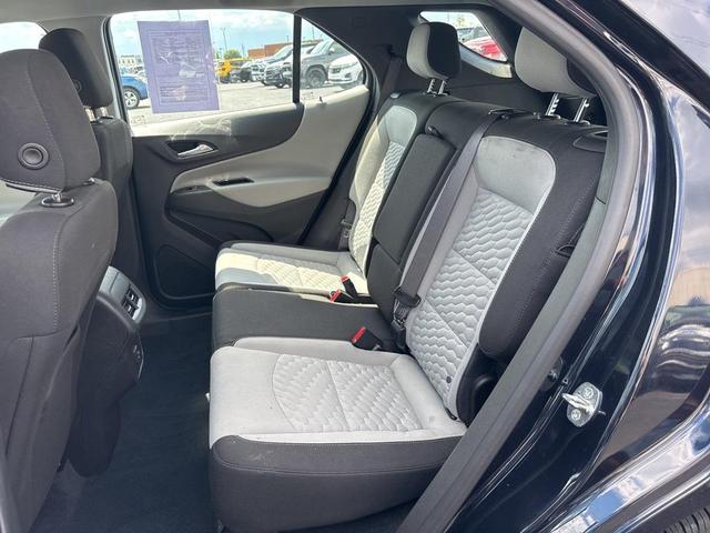 Photo of 2021 Midnight Blue Metallic Chevrolet Equinox