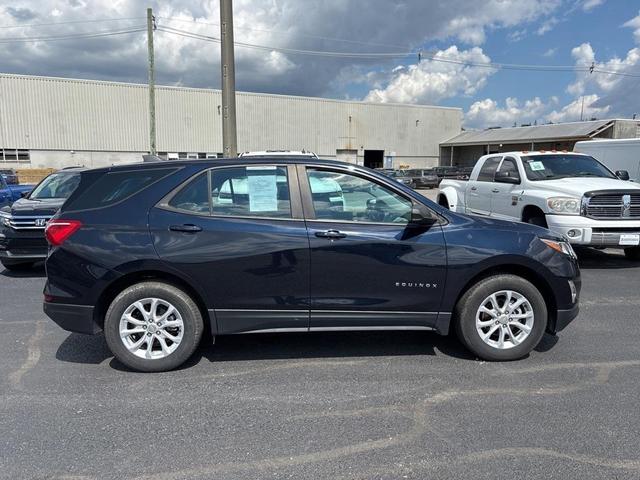 Photo of 2021 Midnight Blue Metallic Chevrolet Equinox