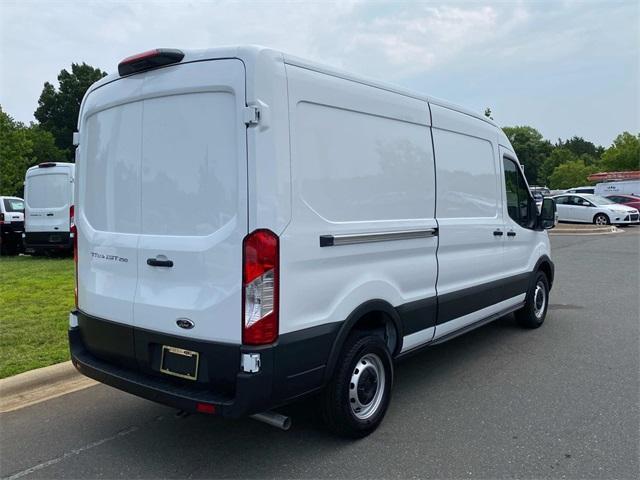 Photo of 2025 Oxford White Ford Transit-250