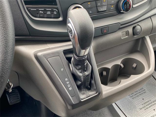 Photo of 2025 Oxford White Ford Transit-250