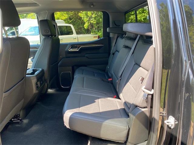Photo of 2022 Black Chevrolet Silverado 1500