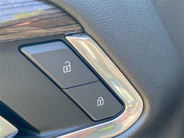 Photo of 2022 Black Chevrolet Silverado 1500