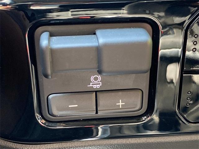 Photo of 2022 Black Chevrolet Silverado 1500