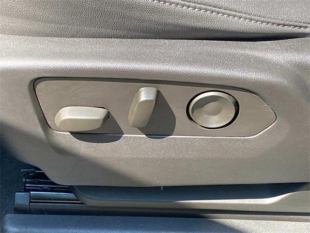 Photo of 2022 Black Chevrolet Silverado 1500