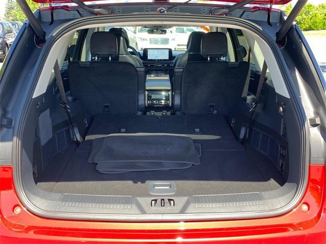 Photo of 2025 Red Carpet Metallic Tinted Clearcoat Lincoln Aviator