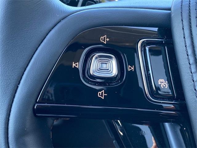Photo of 2025 Red Carpet Metallic Tinted Clearcoat Lincoln Aviator
