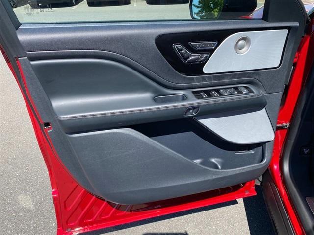 Photo of 2025 Red Carpet Metallic Tinted Clearcoat Lincoln Aviator