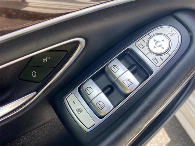 Photo of 2019 designo Diamond White Metallic Mercedes-Benz S-Class