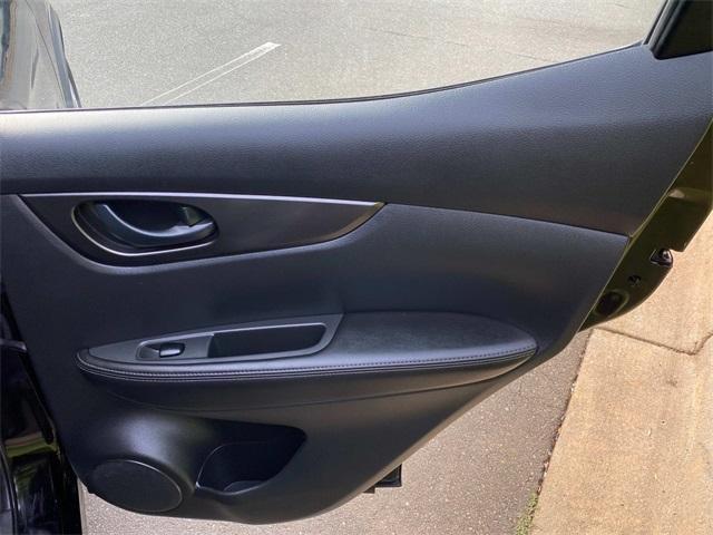 Photo of 2021 Magnetic Black Nissan Rogue Sport