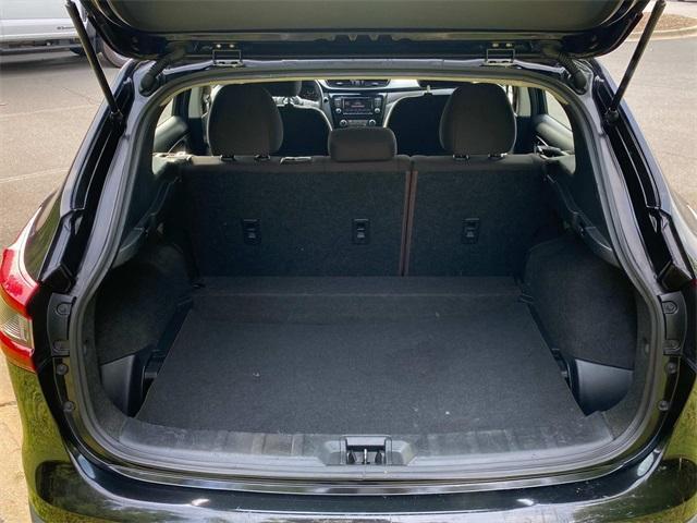 Photo of 2021 Magnetic Black Nissan Rogue Sport