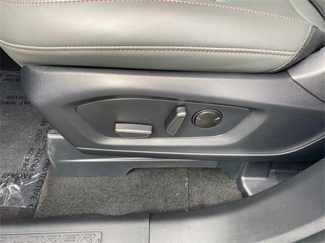 Photo of 2025 White Metallic Ford Explorer