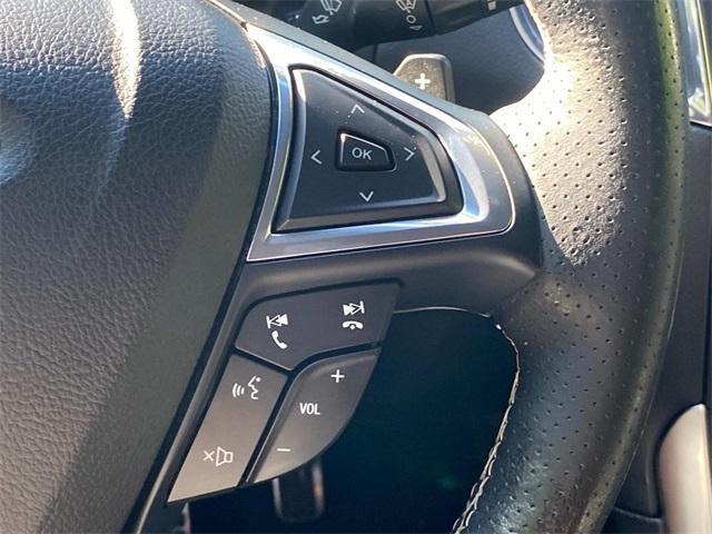 Photo of 2020 Atlas Blue Metallic Ford Edge