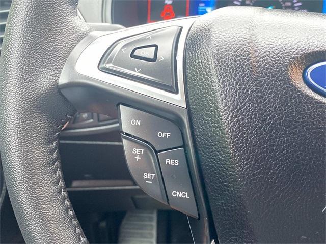 Photo of 2022 Carbonized Gray Metallic Ford Edge