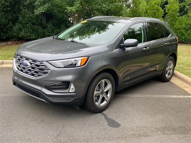 Photo of 2022 Carbonized Gray Metallic Ford Edge