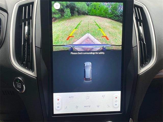 Photo of 2022 Carbonized Gray Metallic Ford Edge