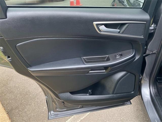Photo of 2022 Carbonized Gray Metallic Ford Edge