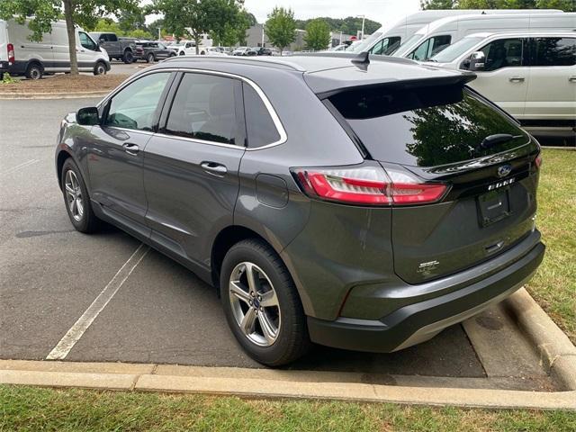 Photo of 2022 Carbonized Gray Metallic Ford Edge