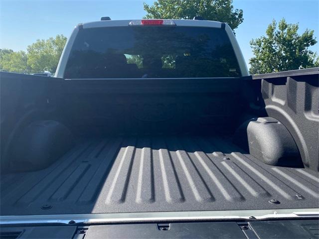 Photo of 2023 Oxford White Ford F-150 Lightning
