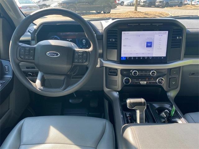 Photo of 2023 Oxford White Ford F-150 Lightning
