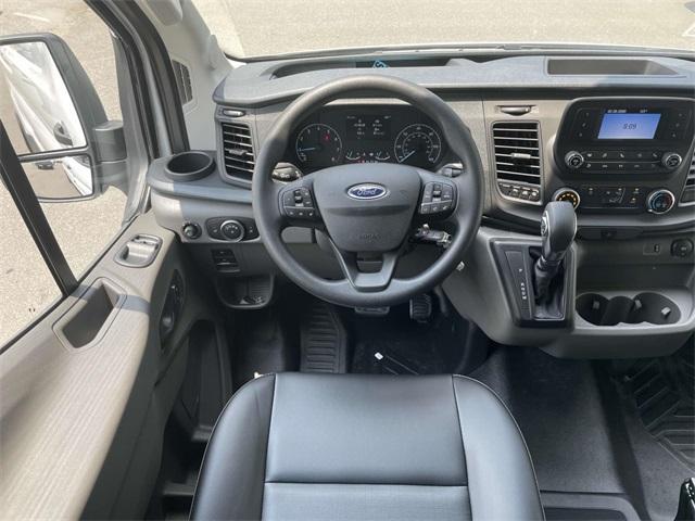 Photo of 2025 Oxford White Ford Transit-250
