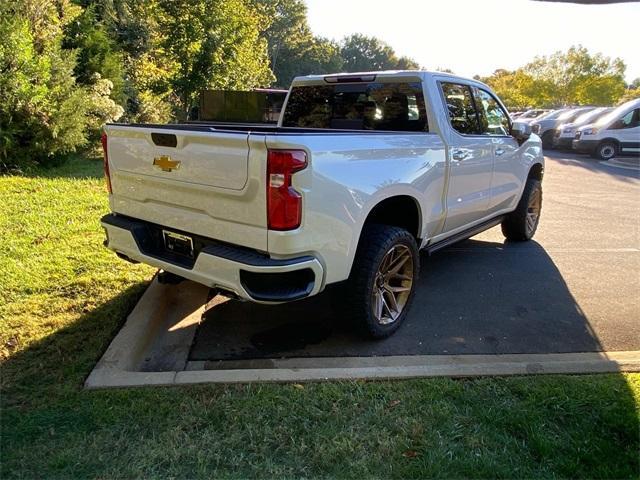 Photo of 2021 Iridescent Pearl Tricoat Chevrolet Silverado 1500