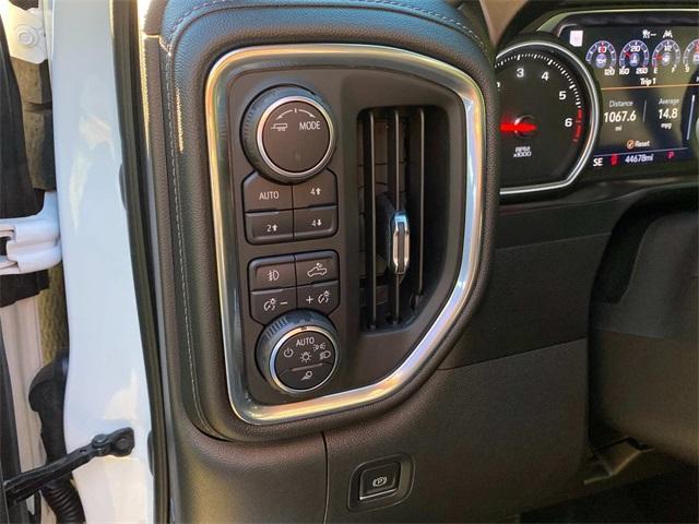 Photo of 2021 Iridescent Pearl Tricoat Chevrolet Silverado 1500