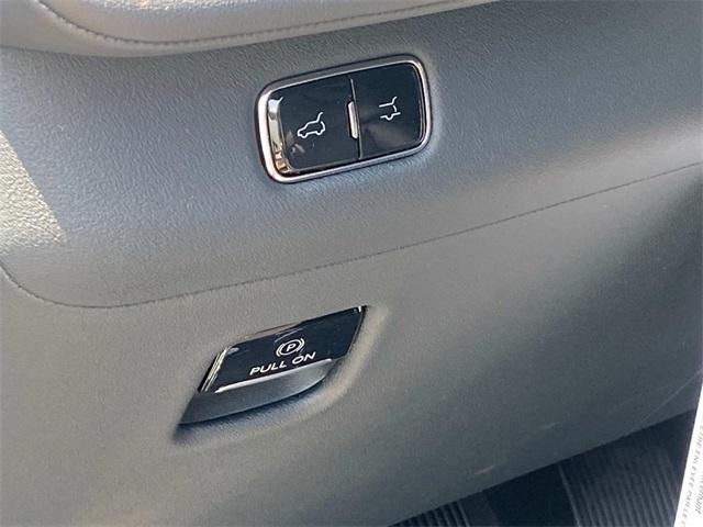 Photo of 2025 Mist Lincoln Navigator