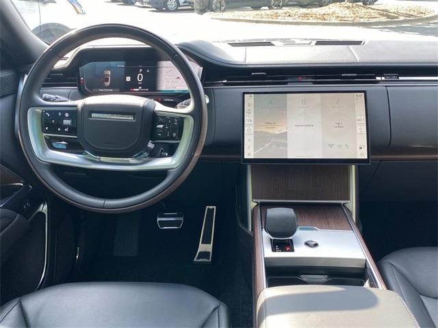 Photo of 2025 Eiger Grey Land Rover Range Rover