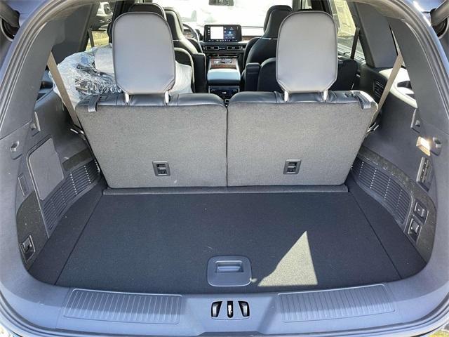 Photo of 2025 Black Metallic Lincoln Aviator