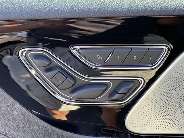 Photo of 2025 Black Metallic Lincoln Aviator