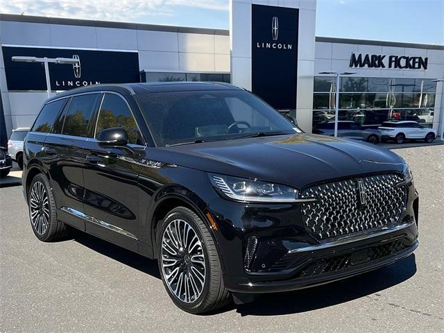 Photo of 2025 Black Metallic Lincoln Aviator