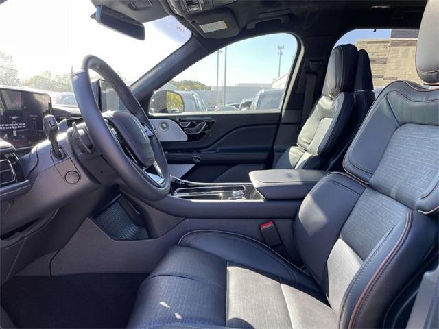 Photo of 2025 Black Metallic Lincoln Aviator