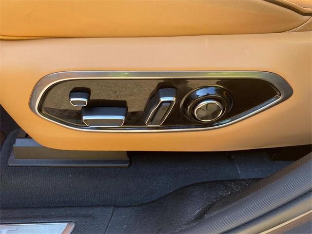 Photo of 2023 Metallic Jeep Grand Cherokee L