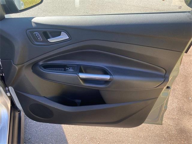 Photo of 2017 Ingot Silver Metallic Ford C-Max Hybrid